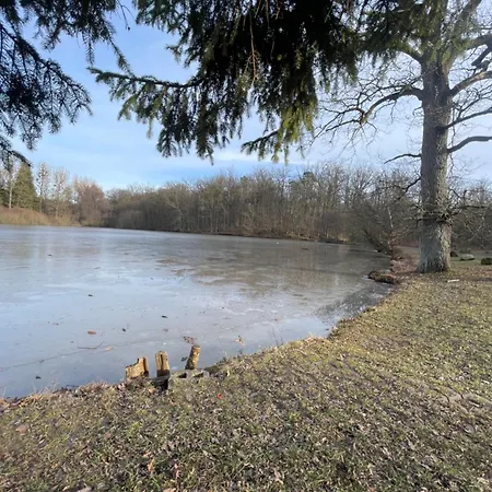 Daire Sky 1,5 Fuer 4 Leute Zentral 35qm S-bahn Mercedes Benz Magstadt