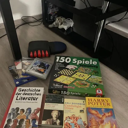 Sky 1,5 Für 4 Leute Zentral 35qm S-bahn Mercedes Benz Apartamento