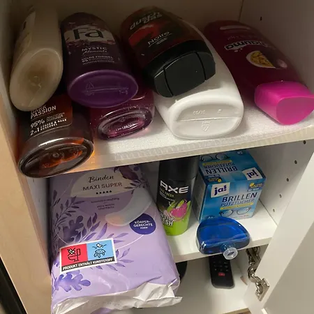 Διαμέρισμα Sky 1,5 Fuer 4 Leute Zentral 35qm S-bahn Mercedes Benz