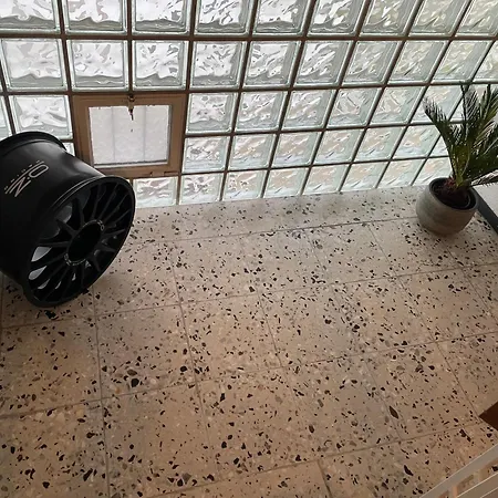 Sky 1,5 Fuer 4 Leute Zentral 35qm S-bahn Mercedes Benz * Magstadt