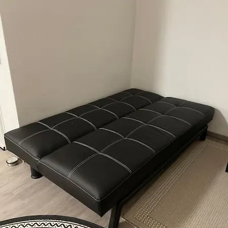 Sky 1,5 Fuer 4 Leute Zentral 35qm S-bahn Mercedes Benz