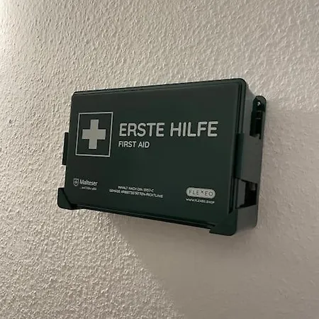 Sky 1,5 Für 4 Leute Zentral 35qm S-bahn Mercedes Benz Apartamento Magstadt