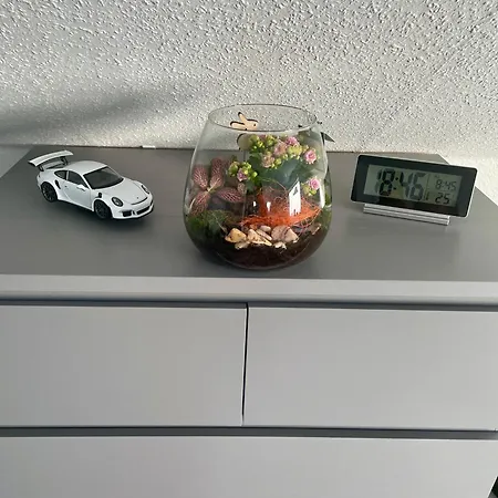 Sky 1,5 Für 4 Leute Zentral 35qm S-bahn Mercedes Benz * Magstadt