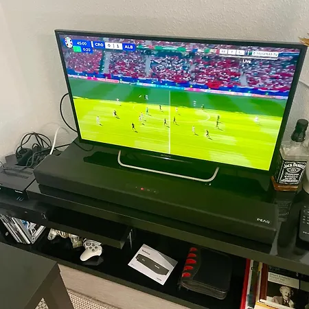 Sky 1,5 Fuer 4 Leute Zentral 35qm S-bahn Mercedes Benz Apartment